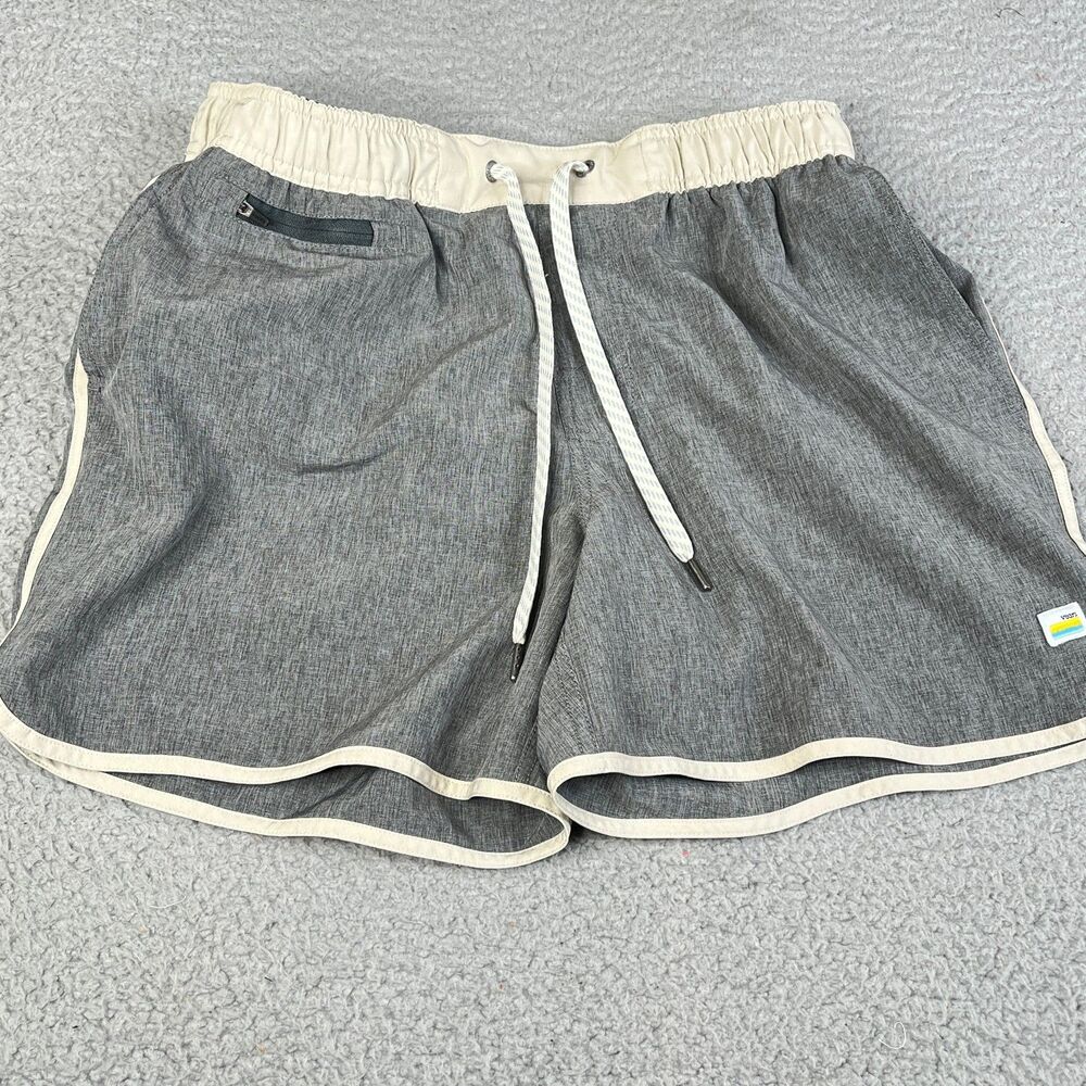 Vuori Shorts Womens M Gray Tavi Athletic Running Gym Performance Workout V366